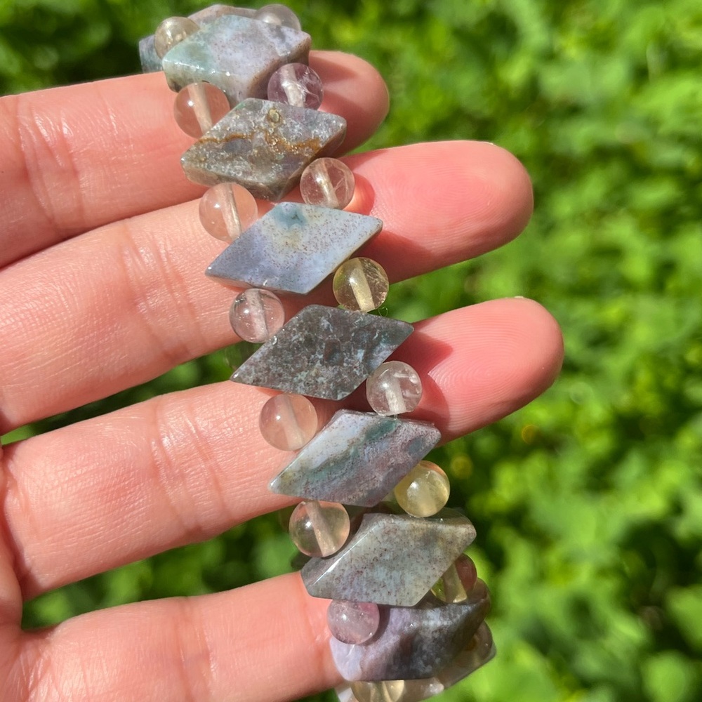 Stretchable colorful‎ moss agate bracelet